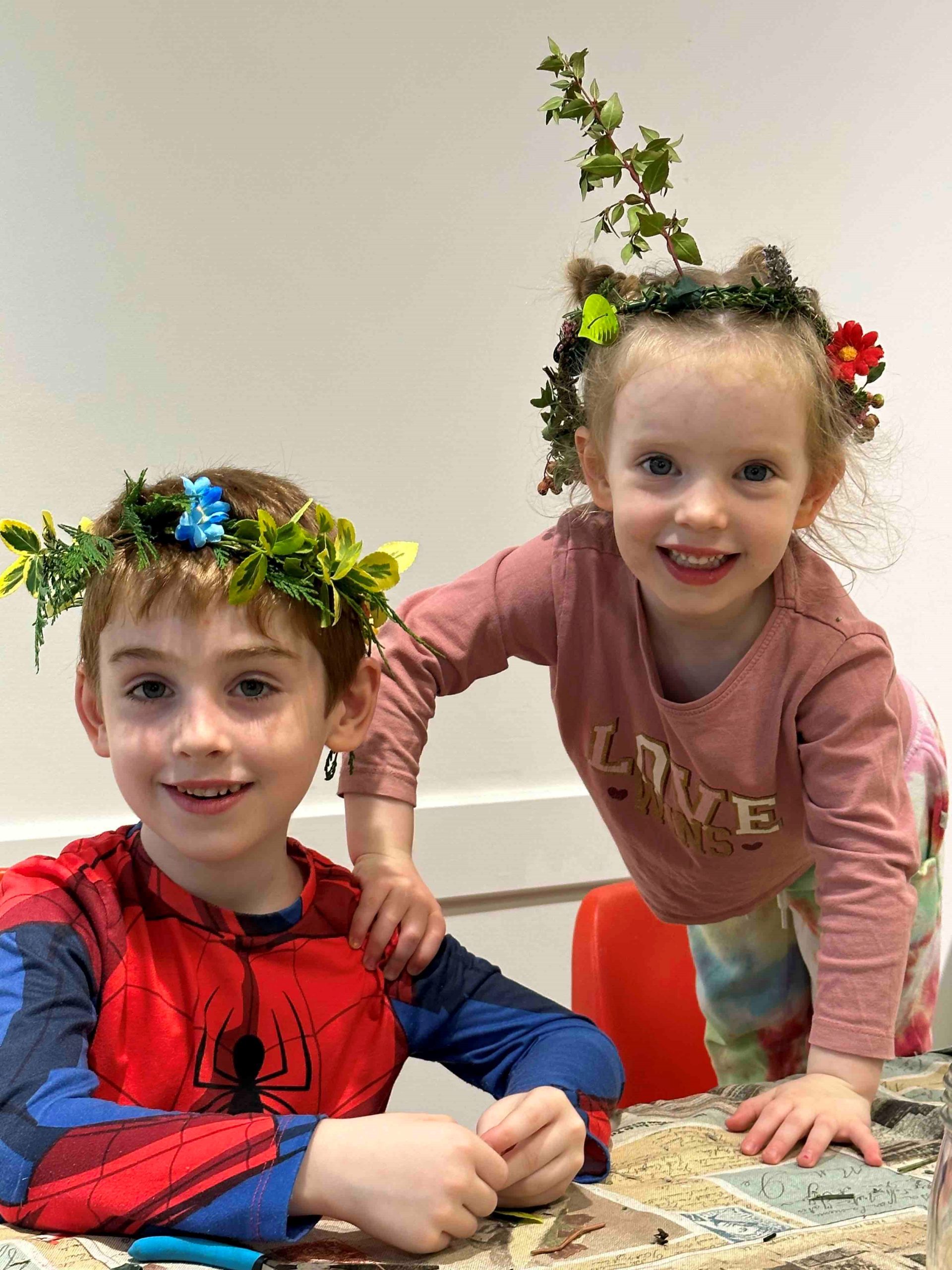 Live flower store crown